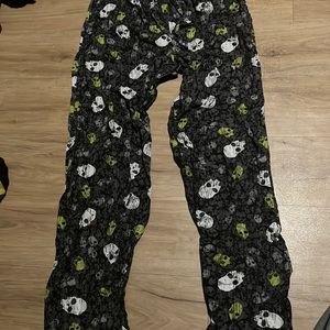 Men’s Spirit Halloween Skull Sleepwear Pajama Pants, Black, White, Green 28/30
